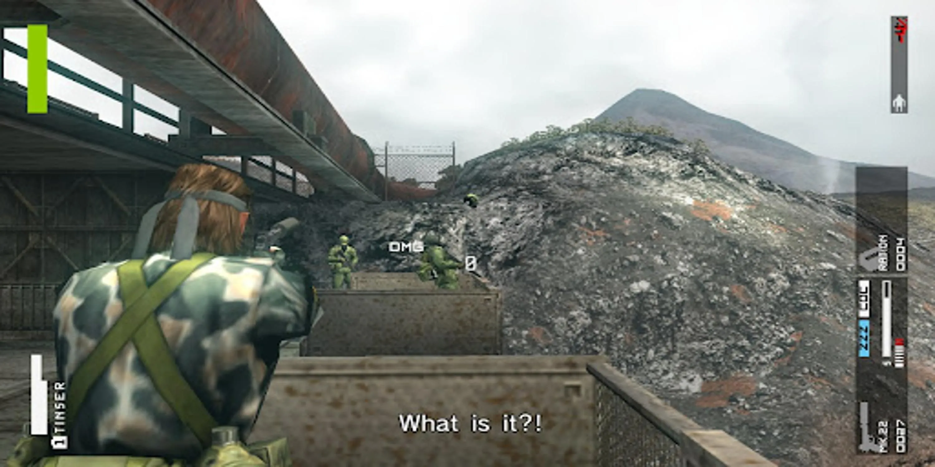 Big Boss trong Metal Gear Solid: Peace Walker, một tựa game stealth hành động với hệ thống xây dựng căn cứ và co-op đột phá trên PSP.