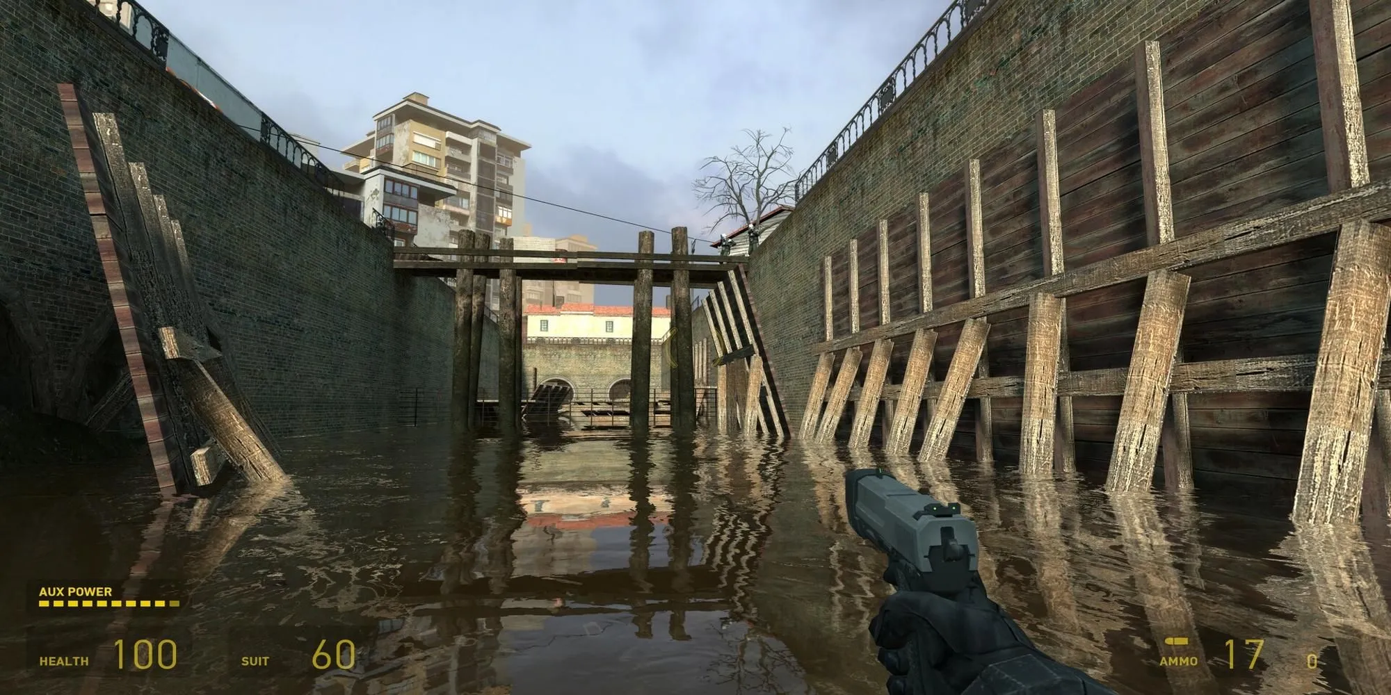 Gordon Freeman vượt qua những thử thách đầy hiểm nguy trong thế giới Half-Life 2