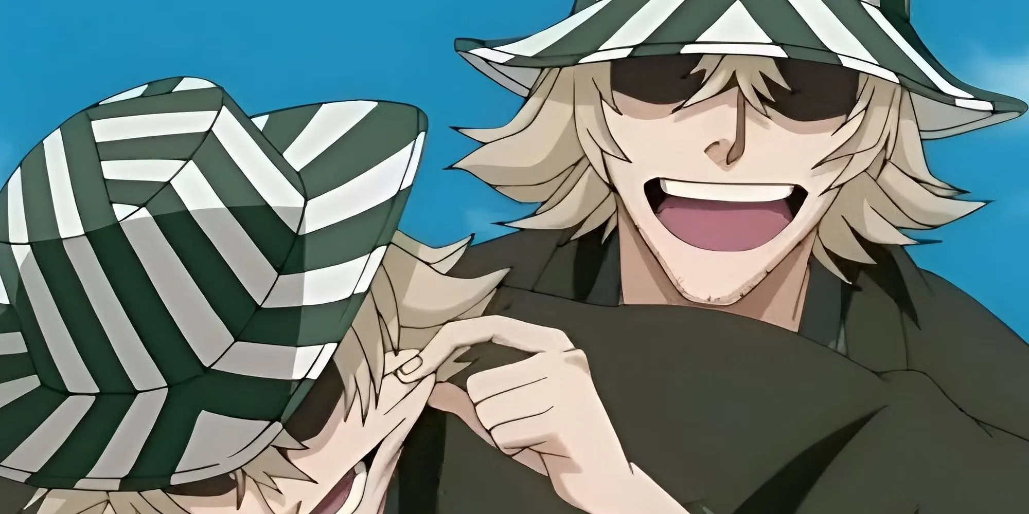 Kisuke Urahara với chiếc mũ xô đặc trưng và nụ cười bí ẩn